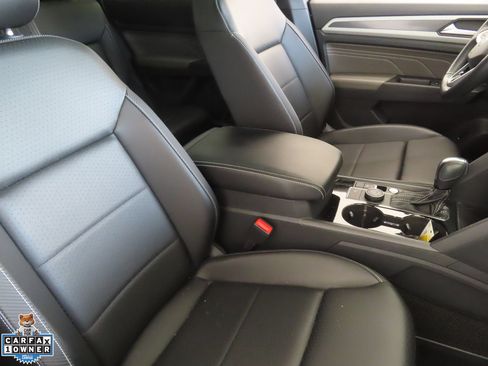 Certified 2023 Volkswagen Atlas Cross Sport SEL R-Line AWD/4WD image 28