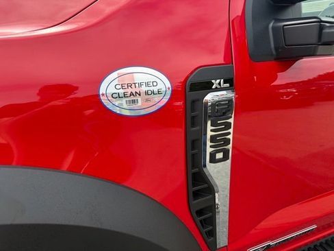 Used 2024 Ford F550 4x4 Regular Cab Super Duty image 13