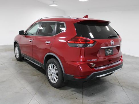 Used 2017 Nissan Rogue SV w/ SV Premium Package AWD/4WD image 7
