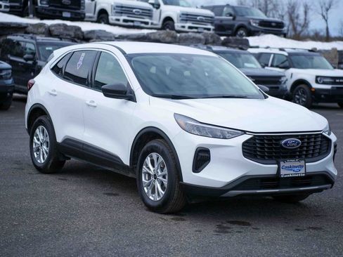 Used 2023 Ford Escape Active image 3