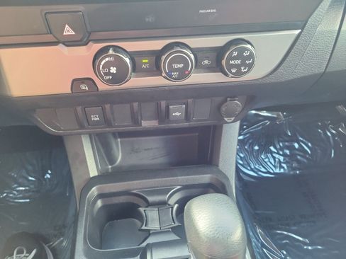 Used 2023 Toyota Tacoma SR RWD image 30