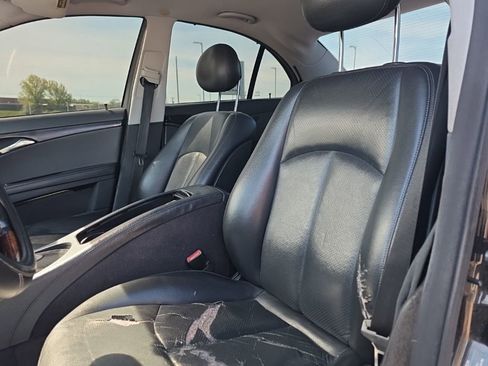 Used 2005 Mercedes-Benz E 320 4MATIC Sedan image 15