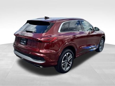 Certified 2025 Audi Q5 Premium w/ Premium Plus AWD/4WD image 4