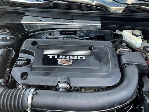 Used 2021 Cadillac XT4 Luxury w/ Cold Weather Package image 31