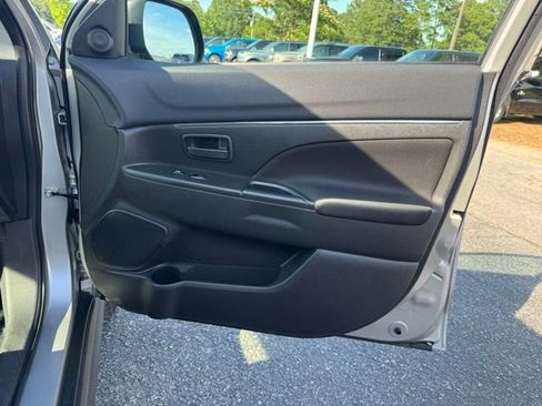 Used 2015 Mitsubishi Outlander Sport ES FWD image 10
