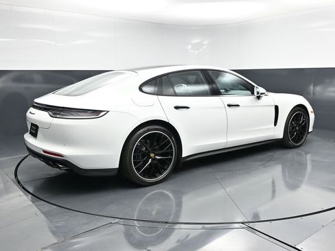 Certified 2023 Porsche Panamera 4 Platinum Edition AWD/4WD image 10