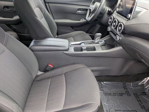 Used 2025 Nissan Sentra SV image 30