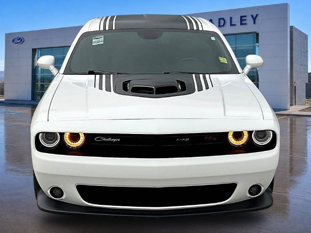 Used 2017 Dodge Challenger R/T Scat Pack RWD image 2
