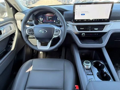 New 2026 Ford Explorer Active w/ Active Comfort Package image 14