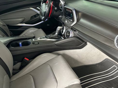 Used 2017 Chevrolet Camaro LT image 17