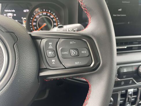 Used 2024 Jeep Wrangler Unlimited Rubicon image 22