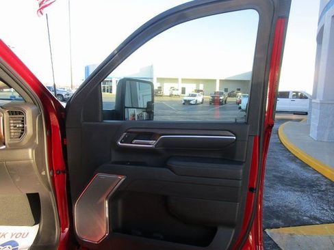 Certified 2025 Chevrolet Silverado 2500 High Country w/ Technology Package AWD/4WD image 23