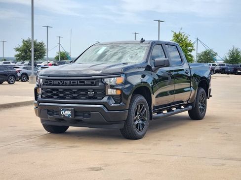 Used 2026 Chevrolet Silverado 1500 Custom w/ Turbomax Blackout Package AWD/4WD image 3