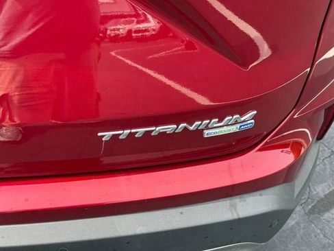 Used 2019 Ford Edge Titanium w/ Cold Weather Package AWD/4WD image 5