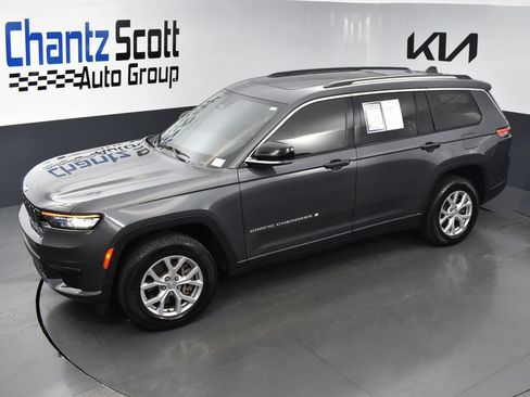 Used 2022 Jeep Grand Cherokee L Limited AWD/4WD image 10