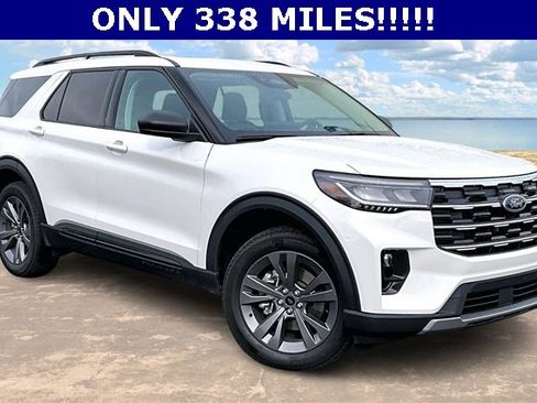 Used 2026 Ford Explorer Active image 1