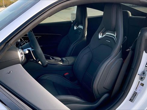 Used 2025 Mercedes-Benz AMG GT 63 image 7