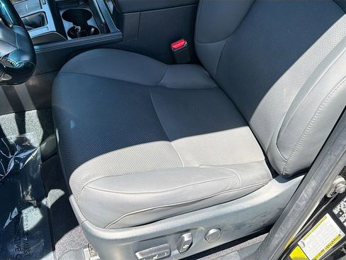 Used 2023 Lexus GX 460 Premium w/ Premium Package AWD/4WD image 19