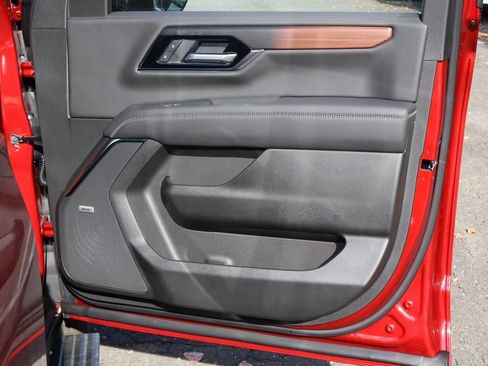 New 2026 GMC Yukon Denali w/ Denali Reserve Package image 30