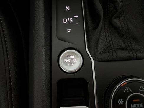 Used 2019 Volkswagen Atlas SEL AWD/4WD image 28