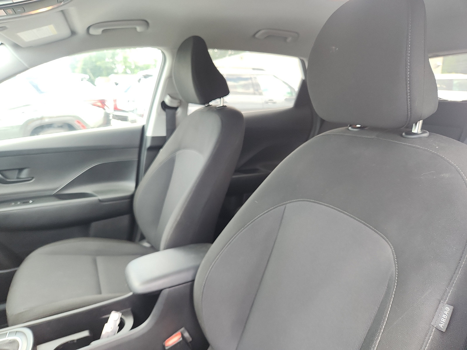 Certified 2024 Hyundai Kona SEL AWD/4WD image 21