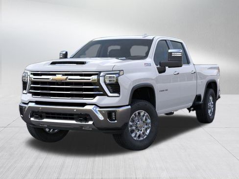 New 2026 Chevrolet Silverado 3500 LTZ w/ LTZ Premium Package image 11