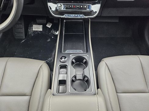 New 2026 Lincoln Corsair Reserve image 18