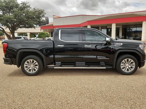 Used 2024 GMC Sierra 1500 Denali AWD/4WD image 5