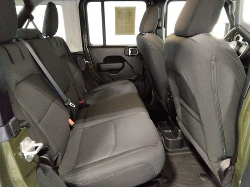 Used 2023 Jeep Wrangler Unlimited w/ Cold Weather Group image 38