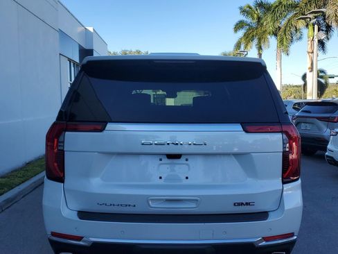 Certified 2025 GMC Yukon XL Denali w/ Denali Reserve Package image 5