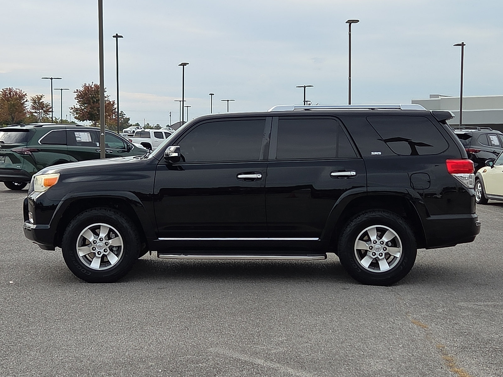 Used 2012 Toyota 4Runner SR5 w/ Convenience Pkg AWD/4WD image 3