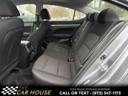 Used 2019 Hyundai Elantra Value Edition w/ Winter Weather Package image 18