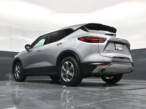 Used 2025 Chevrolet Blazer LT FWD image 61