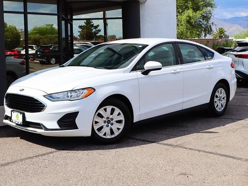 Used 2020 Ford Fusion S FWD image 2