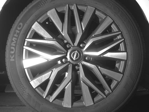 Used 2025 Nissan Altima 2.5 SV FWD image 15