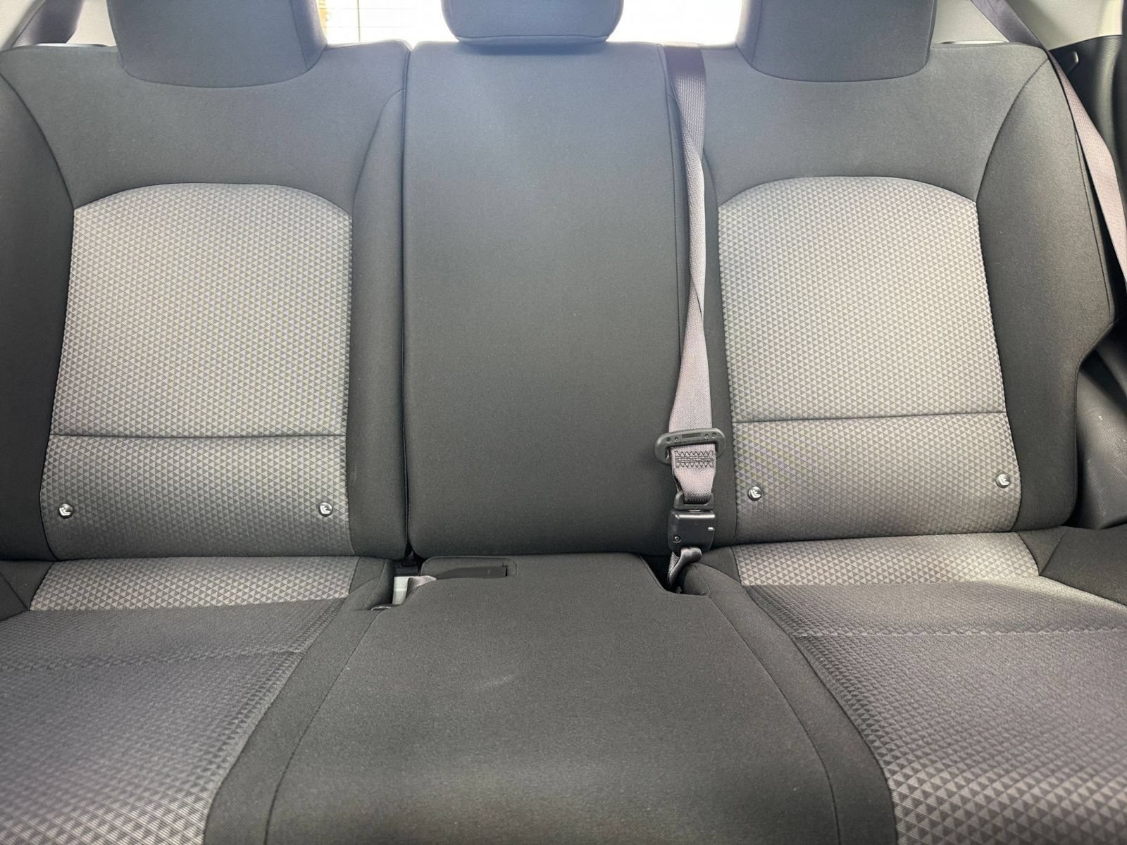 Used 2025 Kia Soul LX w/ LX Technology Package FWD image 35