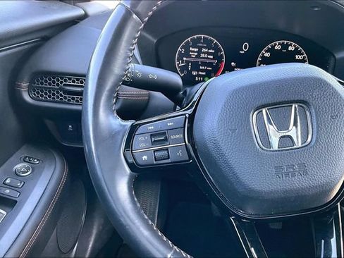 Used 2025 Honda HR-V Sport image 11