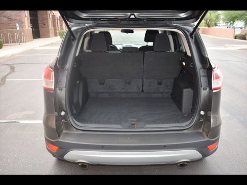 Used 2016 Ford Escape SE w/ Equipment Group 201A FWD image 21