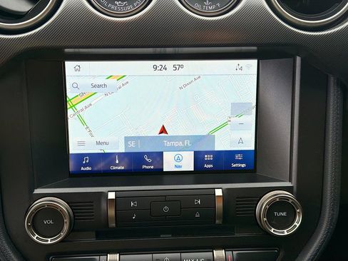 Used 2022 Ford Mustang Shelby GT500 w/ Technology Package image 30