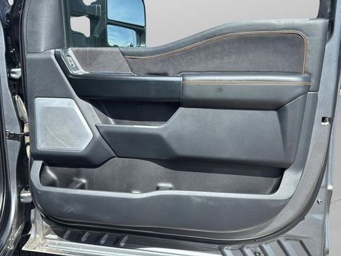Used 2024 Ford F250 Platinum image 10