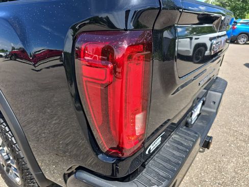 Used 2022 GMC Sierra 2500 AT4 AWD/4WD image 38