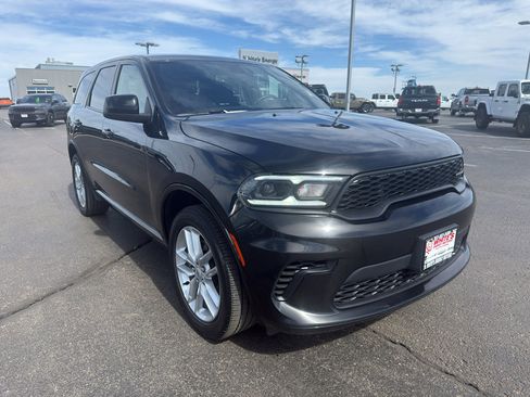 Used 2025 Dodge Durango GT image 3