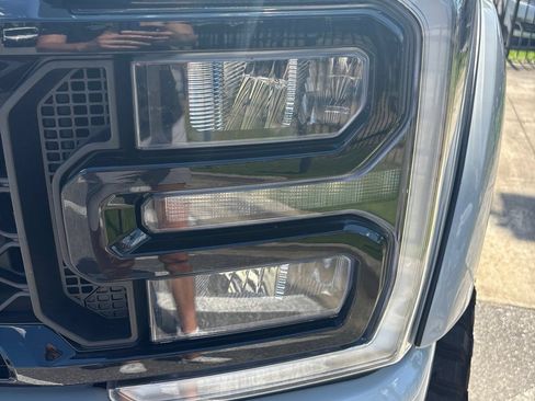 Certified 2025 Ford F250 Lariat w/ Lariat Ultimate Package AWD/4WD image 9