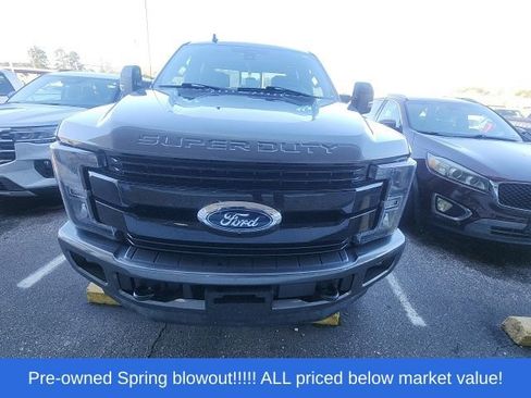 Used 2019 Ford F250 Lariat w/ Lariat Ultimate Package AWD/4WD image 2