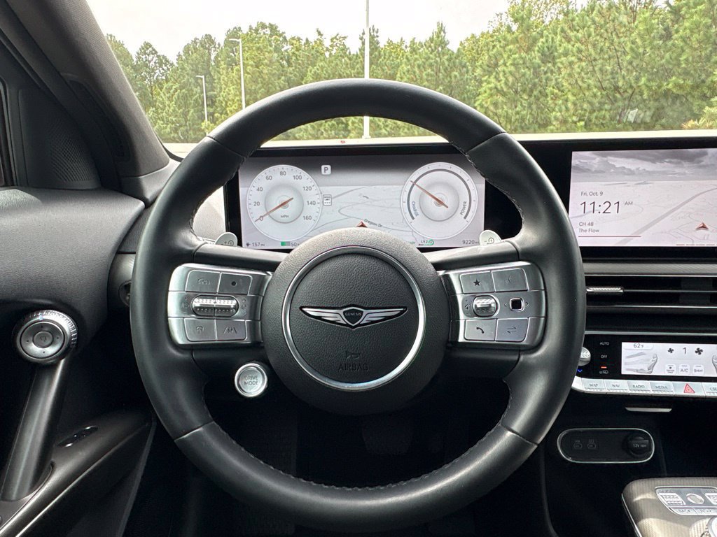 Used 2024 Genesis GV60 RWD image 8