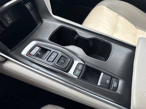 Used 2018 Honda Accord EX-L image 24