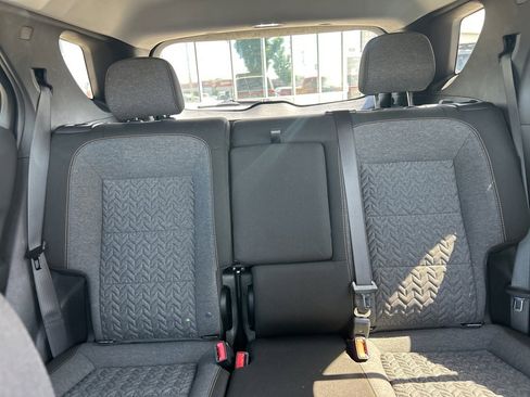 Used 2023 Chevrolet Equinox LT w/ Driver Convenience Package image 39