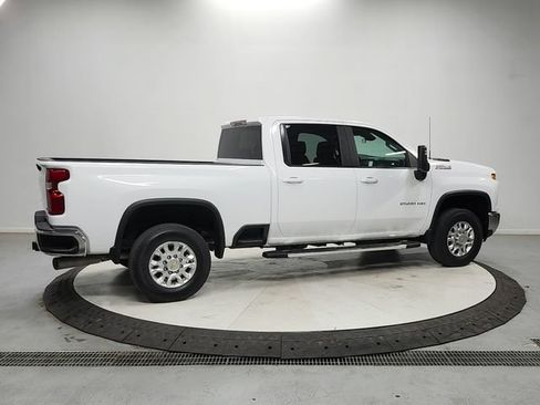 Used 2025 Chevrolet Silverado 2500 LT AWD/4WD image 8
