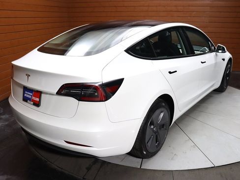 Used 2023 Tesla Model 3 Standard Range image 20