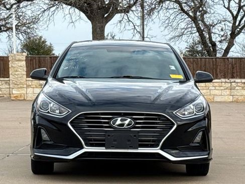 Used 2019 Hyundai Sonata SE image 2